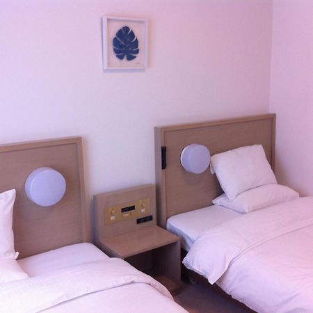 Smile Hotel Okinawa Naha Exterior foto