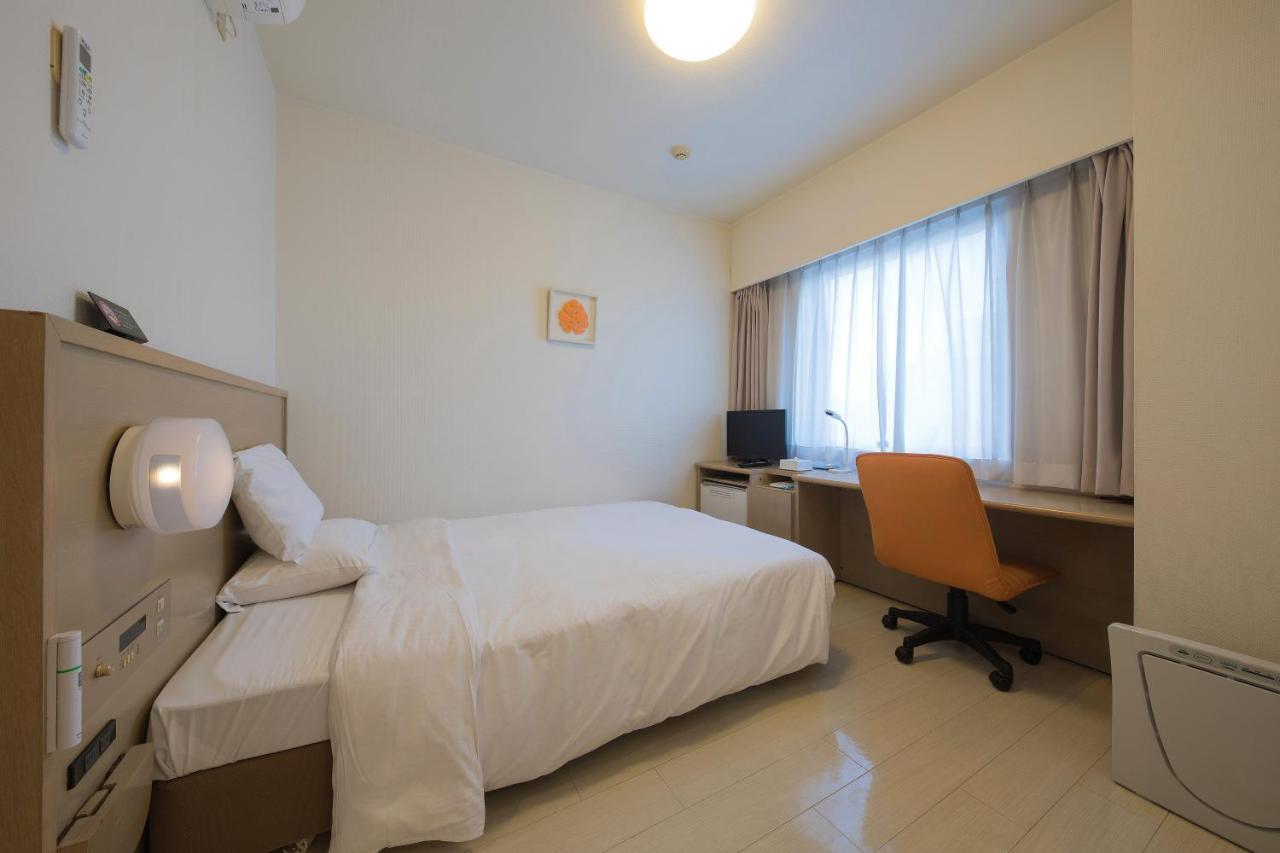 Smile Hotel Okinawa Naha Exterior foto